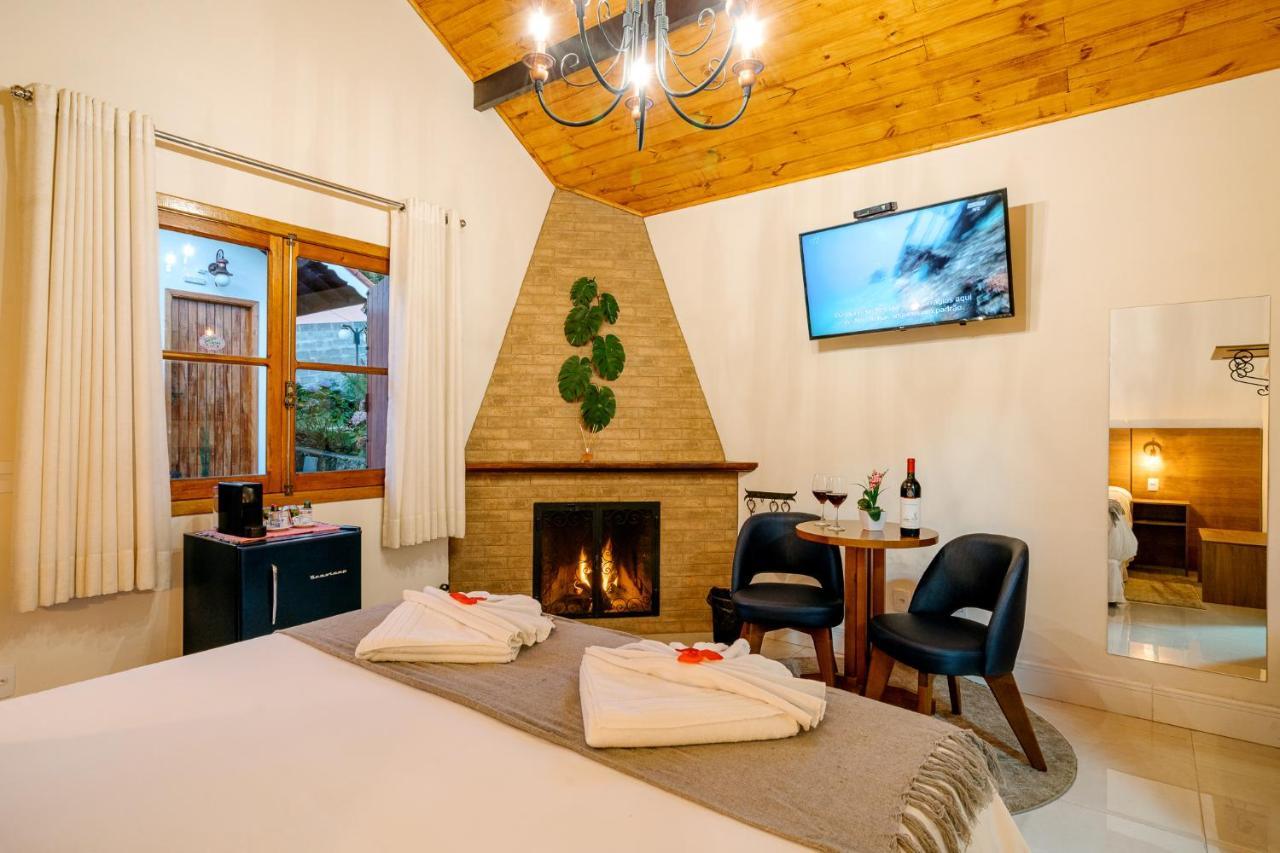 Pousada Valle Das Flores Monte Verde Monte Verde  Ngoại thất bức ảnh